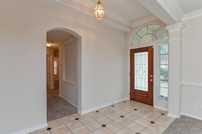 Building Photo - 211 Elana Ln