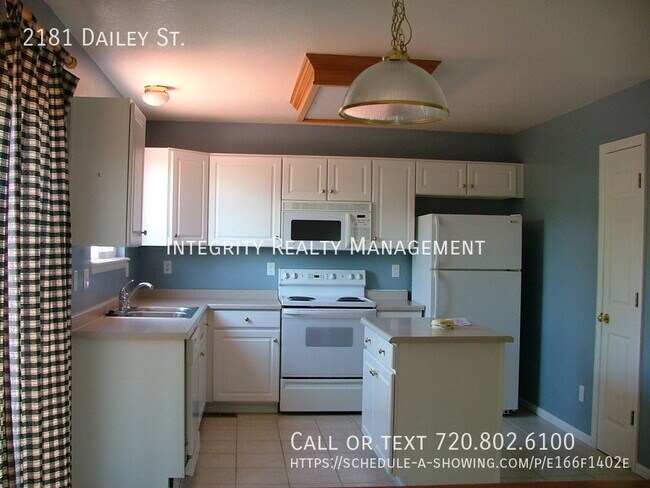 Building Photo - 2181 Dailey St