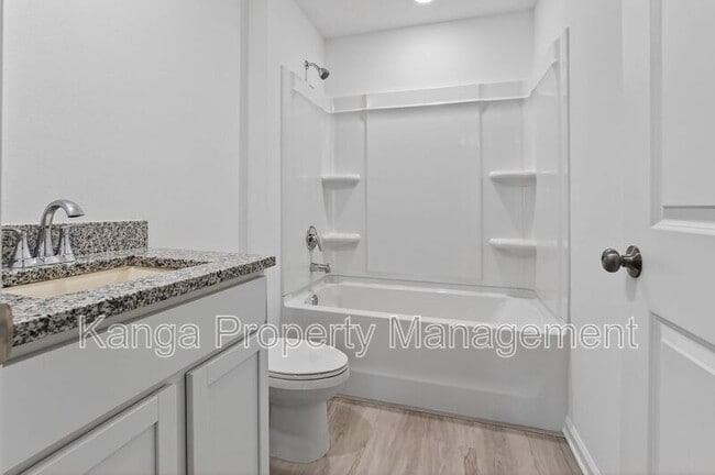 Building Photo - 1115 F Ave