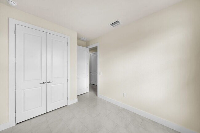 Building Photo - 2102 Andalusia Blvd