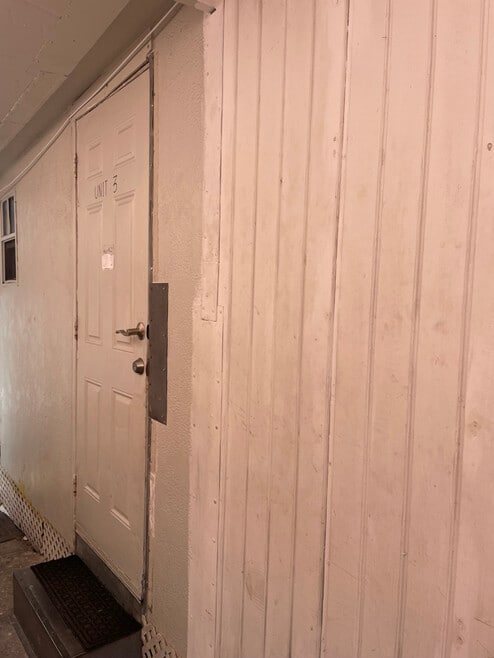 Building Photo - 3131 W 16th Ave