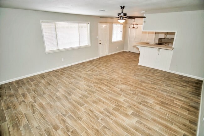 Building Photo - 1715 Capstan Rd