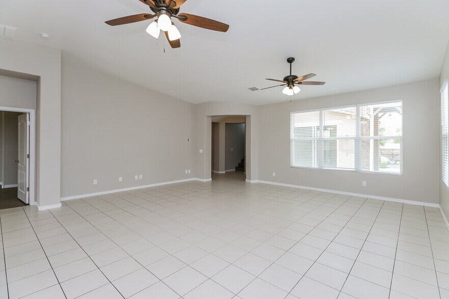 Building Photo - 22339 E Cherrywood Dr