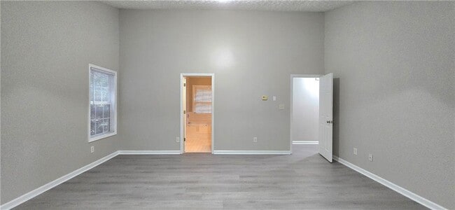 Building Photo - 610 James Ridge Dr