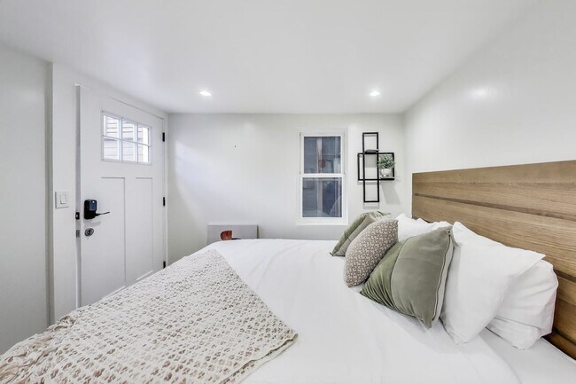 Building Photo - 1662 14th St