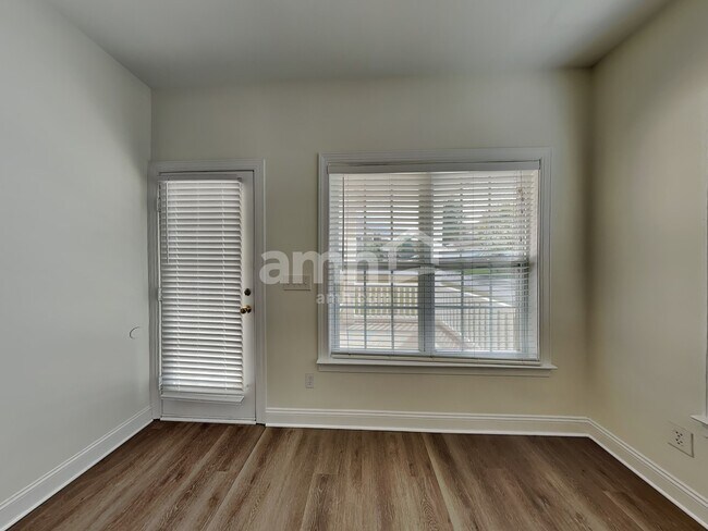 Building Photo - 1013 Triple Crown Dr