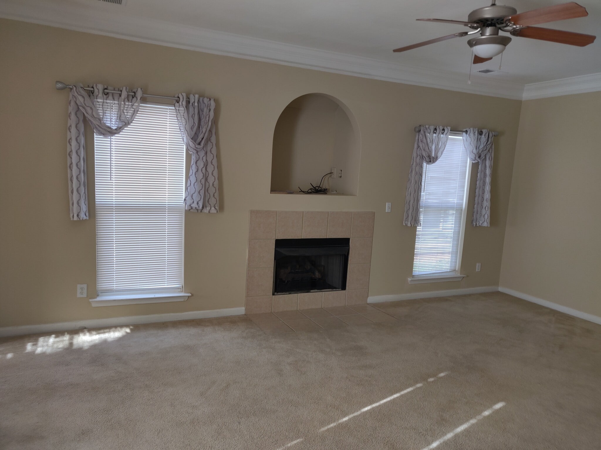 Building Photo - 5254 Cottage Ln