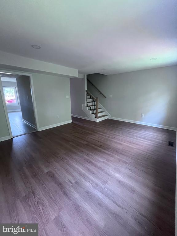 Building Photo - 14829 Emberdale Dr
