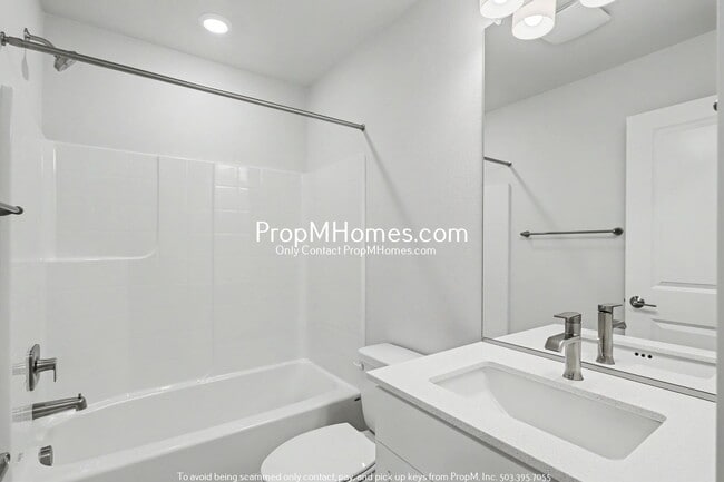 Building Photo - Brand New Three Bedroom Townhome in North Bethany!