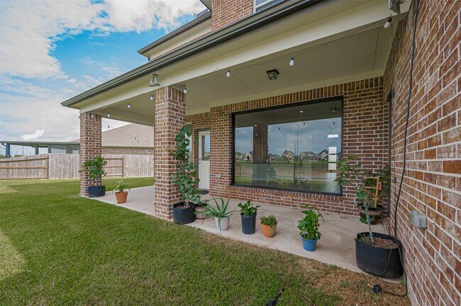 Building Photo - 1656 Daylight Lk Dr