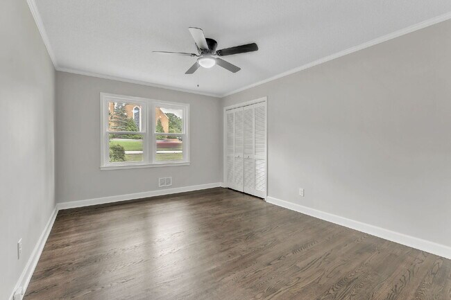 Building Photo - "Charming 3-Bedroom Spartanburg Retreat wi...