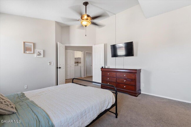 Building Photo - 40144 Cantara Dr
