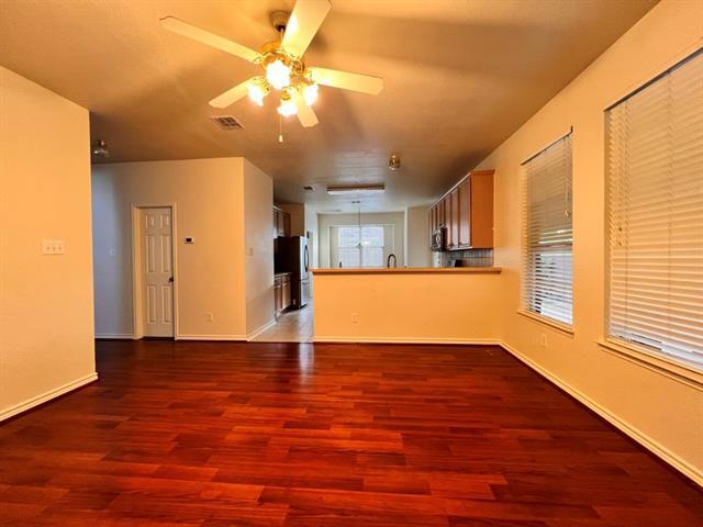 Building Photo - 949 Green Pond Dr