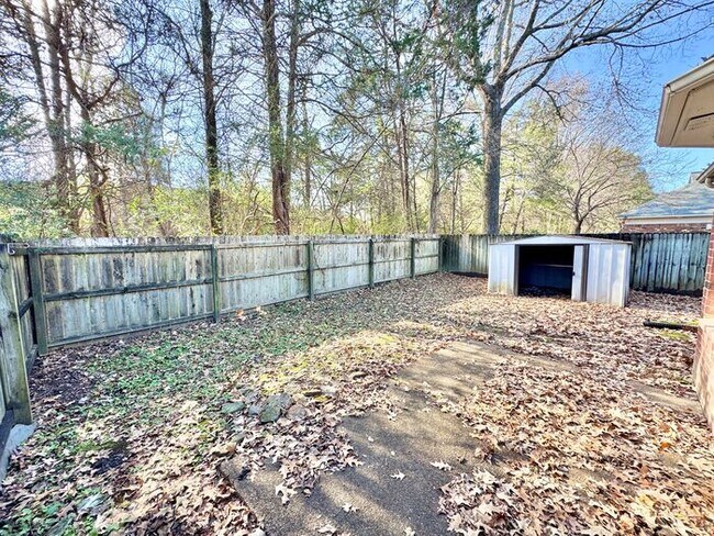 Building Photo - 7469 Dal Whinnie Trail