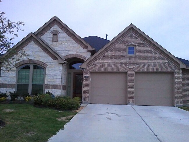 Building Photo - 13119 Sweetgum Shores Dr