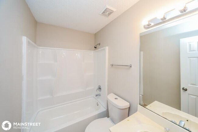 Building Photo - 7041 Tudor Ln, Horn Lake, MS 38637