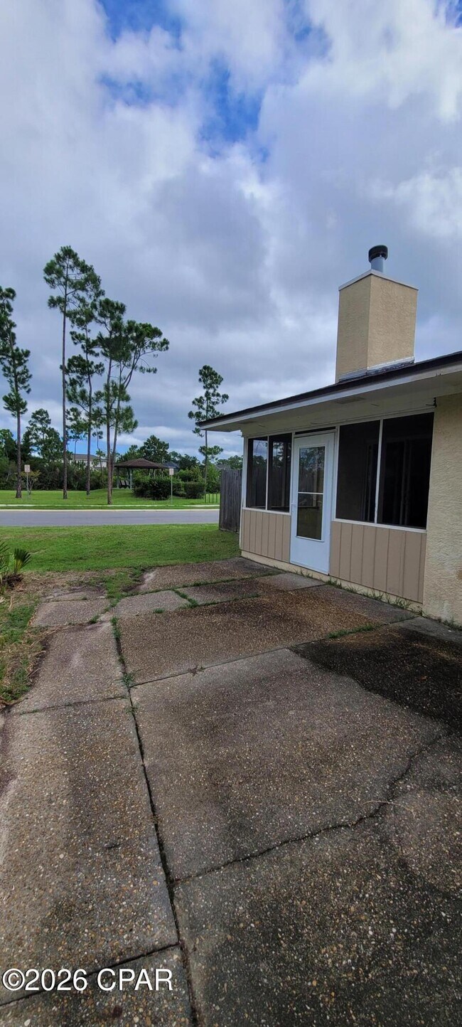 Building Photo - 1319 Calabria Rd