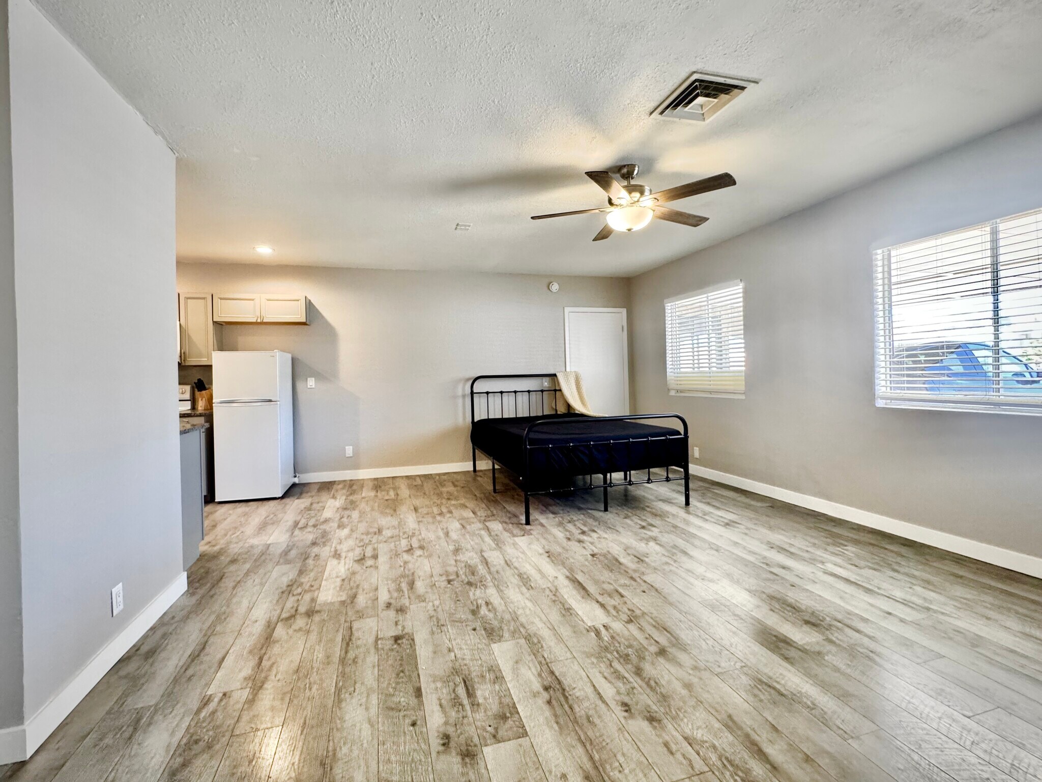 Building Photo - 3767 Kicking Horse Dr