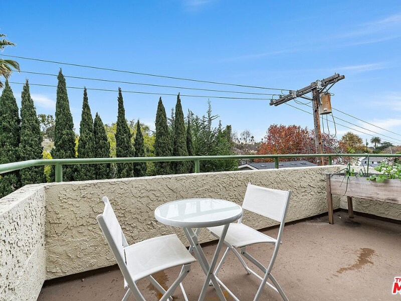 Building Photo - 3544 S Centinela Ave