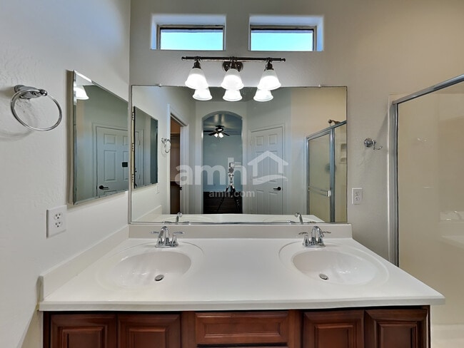 Building Photo - 19133 E Seagull Dr