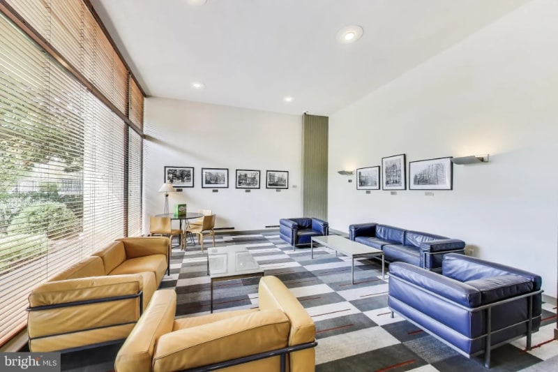 Building Photo - 1711 Massachusetts Ave NW