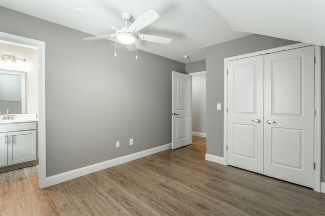 Building Photo - Brand New 4 Bedroom 3.5 Bath