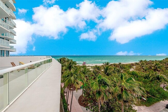 Building Photo - 6515 Collins Ave