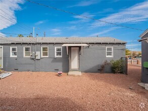 Building Photo - 329 N 8th St