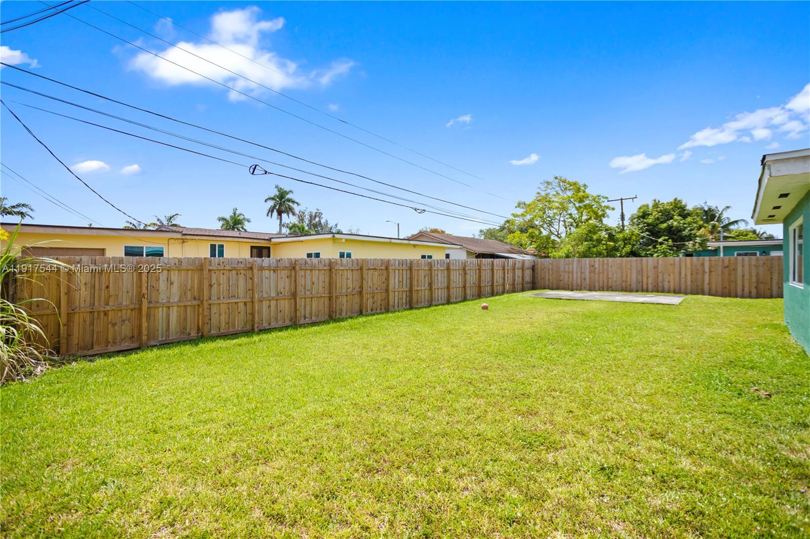 Building Photo - 1831 SW 97th Ter