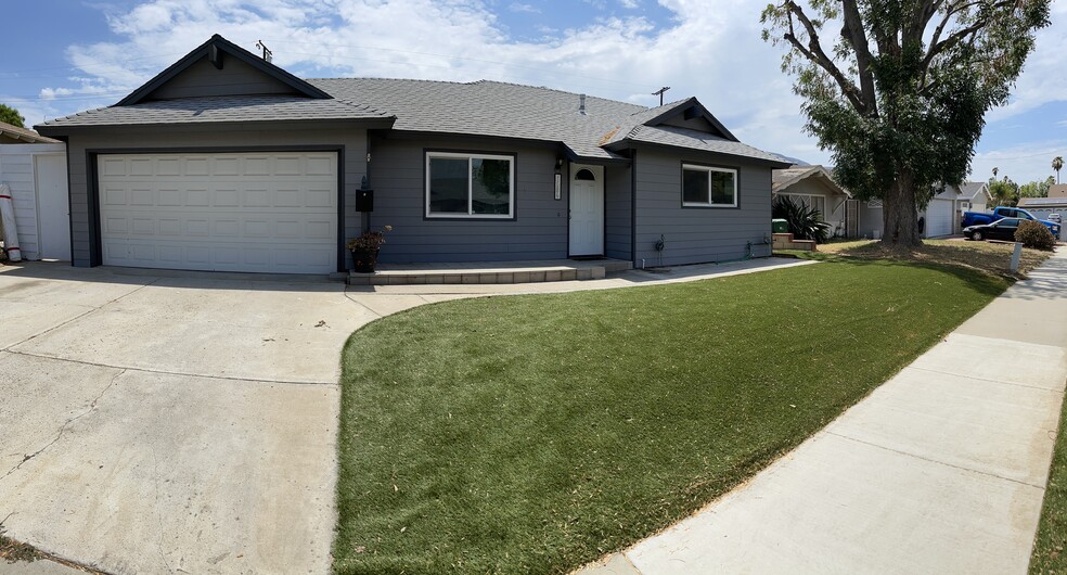 Primary Photo - 1686 Brentwood Dr
