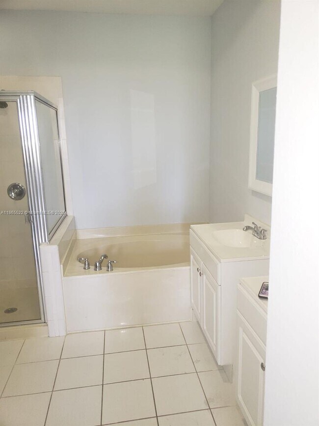 Building Photo - 8478 SW 166th Pl