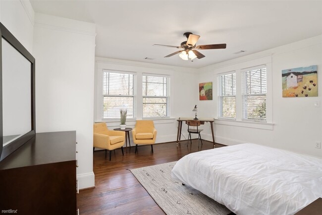 Building Photo - 3 br, 2.5 bath House - 1730 Linwood Avenue