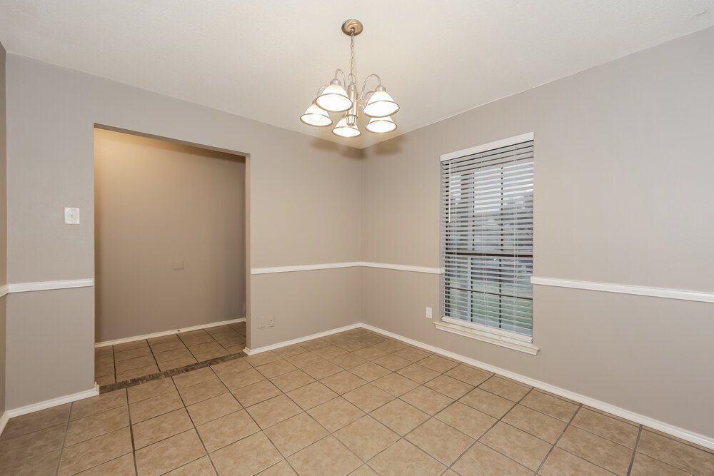 Building Photo - 7320 Ridge Rd W