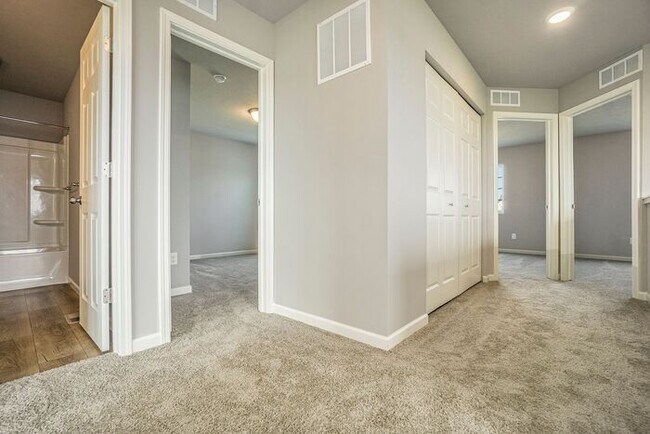 Building Photo - 1724 Harper Grove Ln