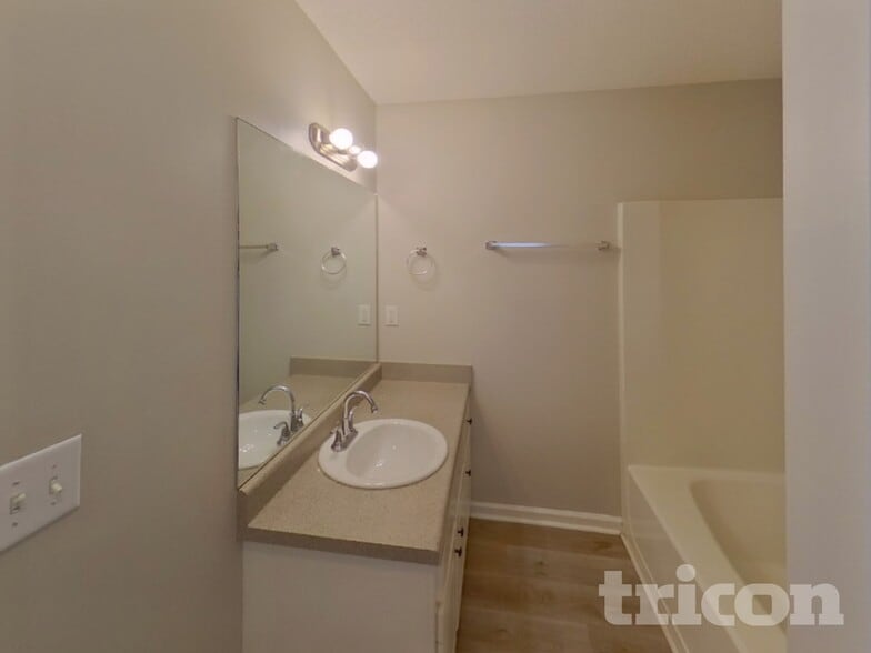 Building Photo - 241 Amy Blvd