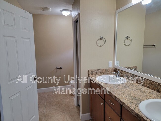 Building Photo - 470 SW 251st St