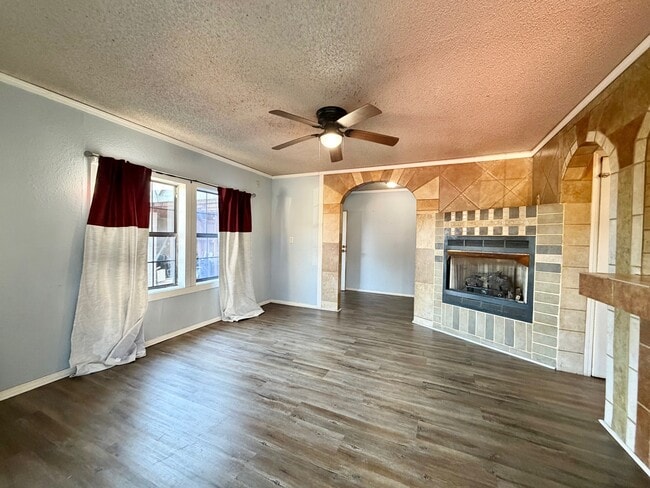 Building Photo - 104 Selma St