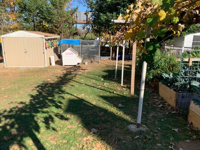 Building Photo - DALLASTOWN SCHOOLS