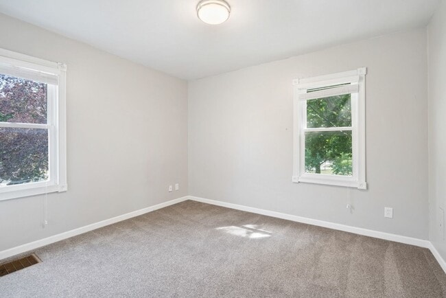 Building Photo - 1604 Olive St