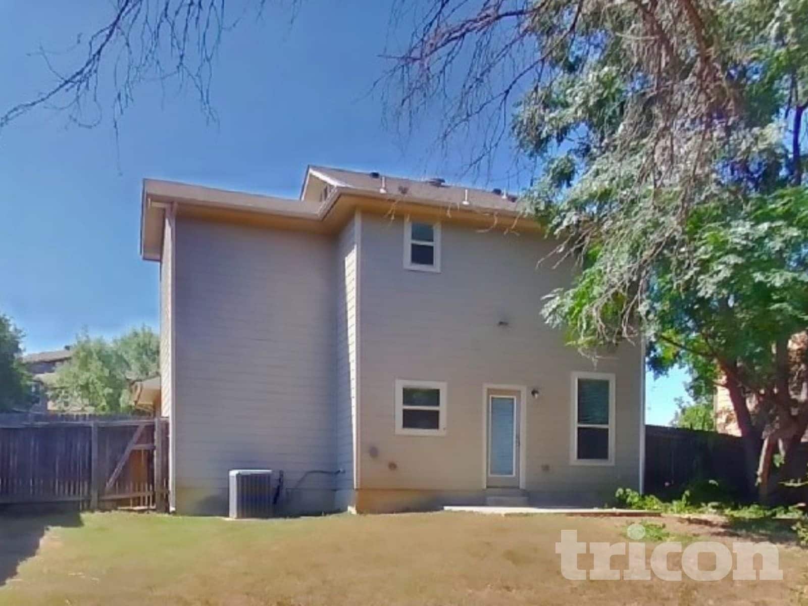 Building Photo - 4007 Anton Dr