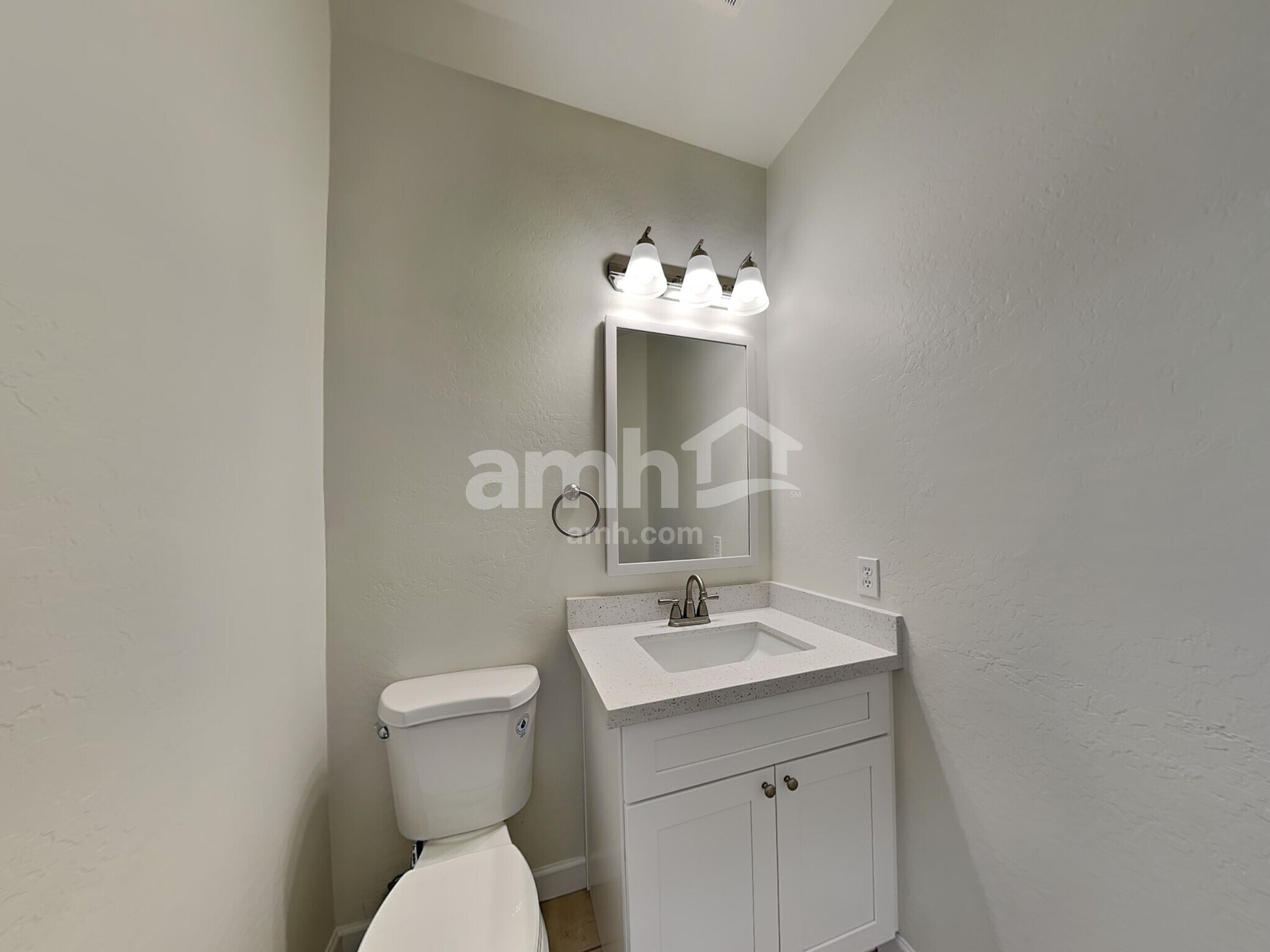 Building Photo - 881 S Storment Ln