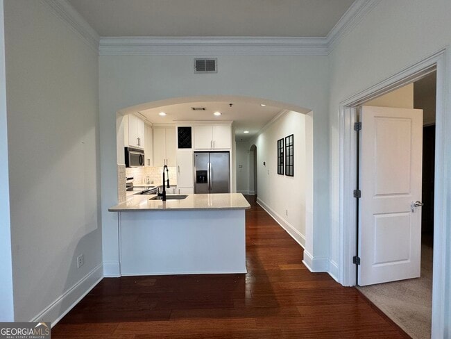 Building Photo - 2277 Peachtree Rd NE