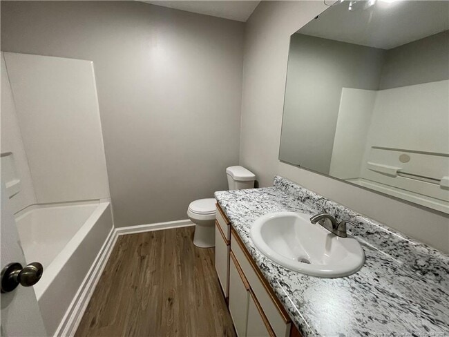 Building Photo - 267 Waterdown Dr