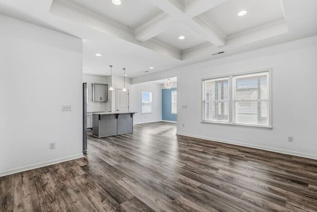 Building Photo - Experience Luxury Living in Reedy Fork