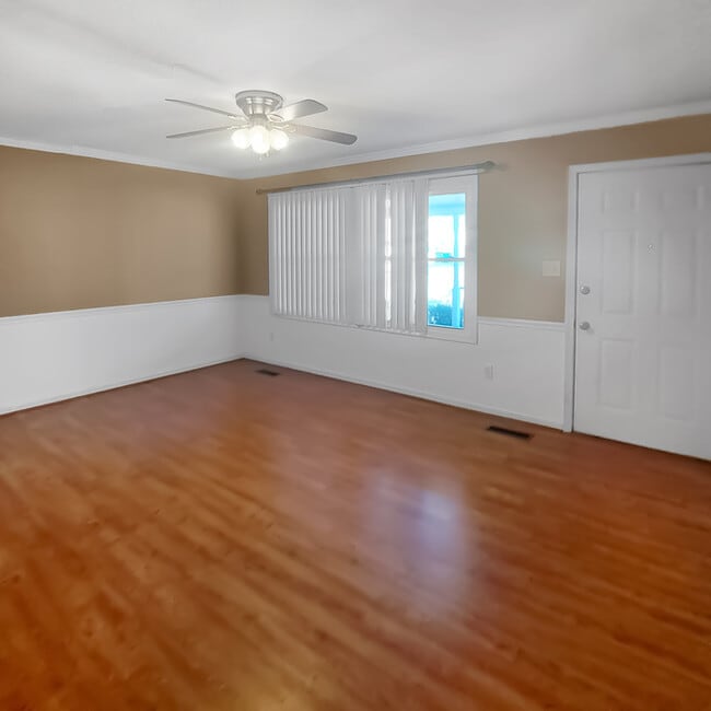 Building Photo - Pet Friendly Mid-Century Modern Rambler wi...