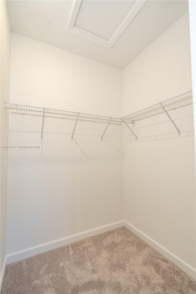 Building Photo - 270 SW 159th Pl
