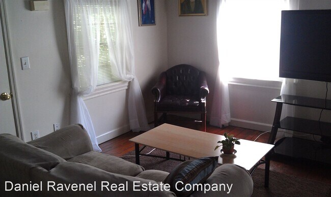 Building Photo - 1 br, 1 bath House - 605 West Harrison Rd