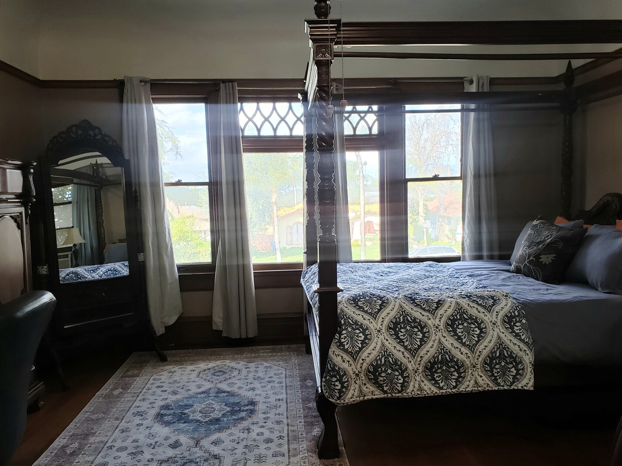 Vista Room $1475 - 2374 Mission Inn Ave