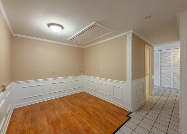 Building Photo - 514 Glenview Dr