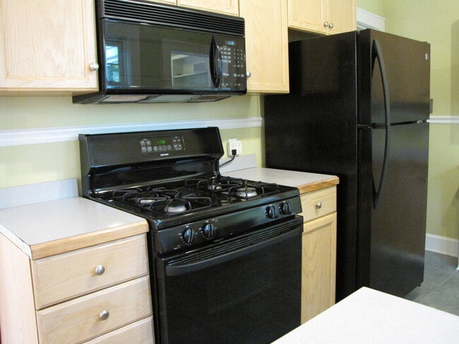 Building Photo - 1024 Starlight Dr